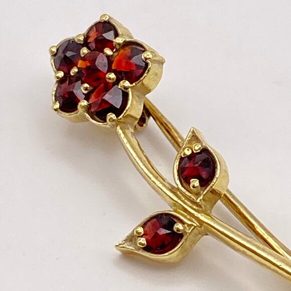 Vintage 14K Gold Fower Brooch With Prong Set Garnet Leaves and Petals - Picture 7 of 10